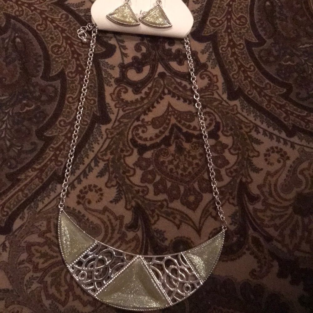 Necklace set